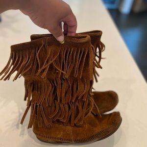 Minnetonka Mid calf Suede Boots